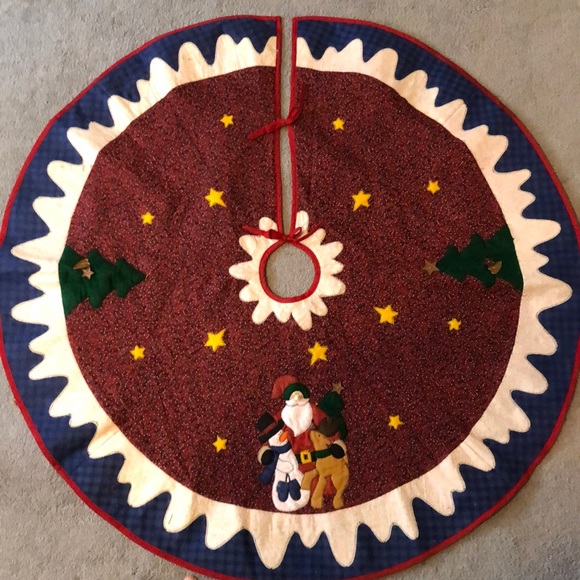 Holiday | Large Tree Skirt | Poshmark